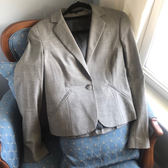 Women’s Gray Blazer - Picture 1 of 3